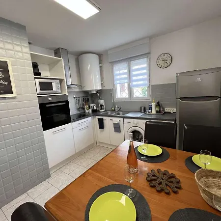 Maison 4 Pieces/6 Pers, Terrasse, 150m, Centre-ville - Fr-1-701-43 * Valras-Plage